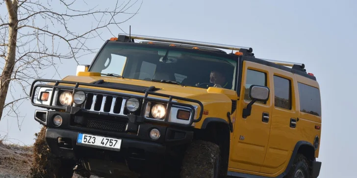 Nic vás nezastaví: jízda Hummerem H2 nebo offroadem Nissan Patrol