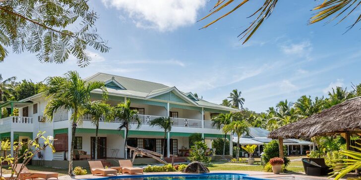 Exotická dovolená na Seychelách: 6–10 nocí v 3* hotelu s polopenzí, bazén