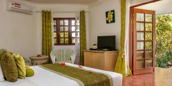 Exotická dovolená na Seychelách: 6–10 nocí v 3* hotelu s polopenzí, bazén