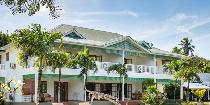 Exotická dovolená na Seychelách: 6–10 nocí v 3* hotelu s polopenzí, bazén