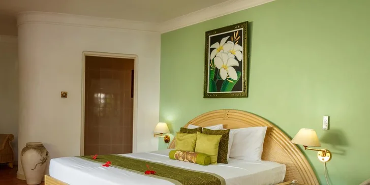 Exotická dovolená na Seychelách: 6–10 nocí v 3* hotelu s polopenzí, bazén