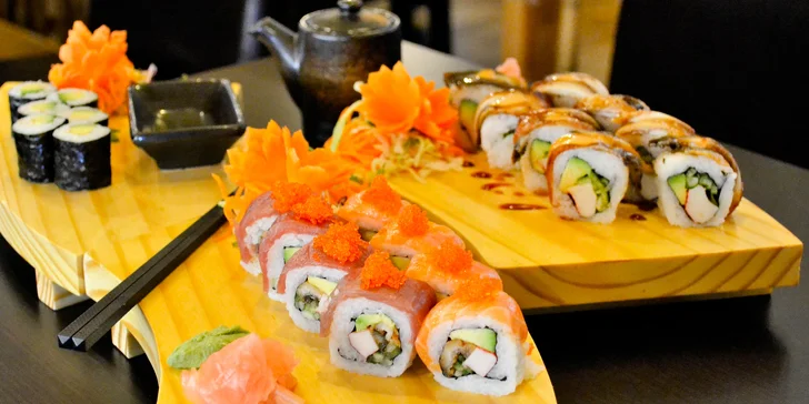 Set se 14, 20, 28 i 40 ks maki a roll včetně speciálních druhů sushi