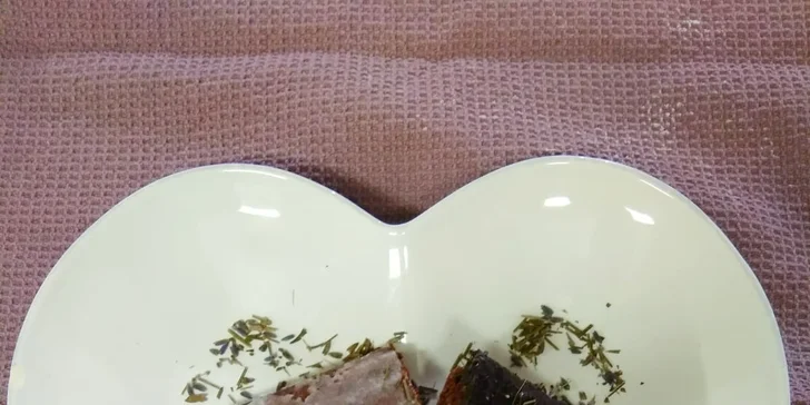 Romantické menu s květy: 5 chodů zdobených bio levandulí, víno i limonáda