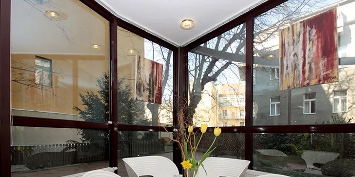 Manuální lymfatická masáž obličeje nebo vybrané části těla