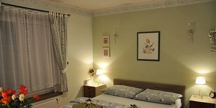 900 Kč za komfortní ubytování pro 2 osoby se snídaní v hodnotě 1290 Kč