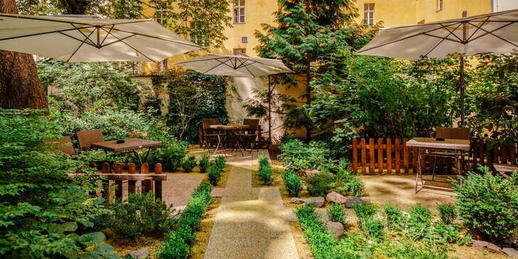 Zimní romantika v elegantním 4* hotelu v centru Prahy se snídaní