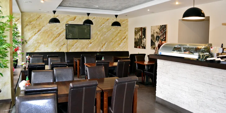 Rezervaci nepotřebujete, kódem voucheru se prokážete v restauraci.