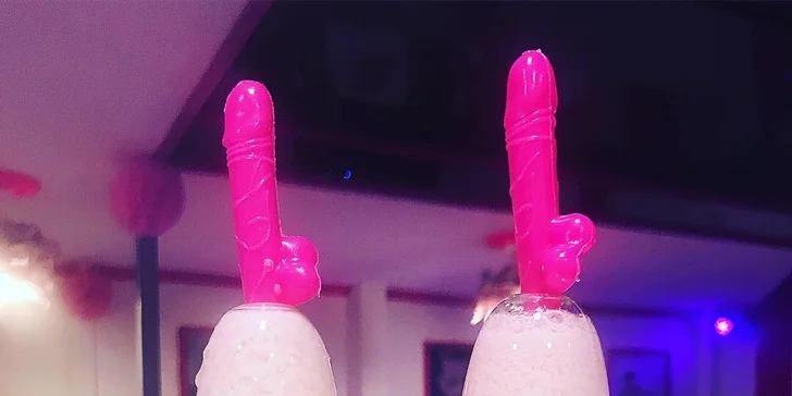 S kamarádkou za zábavou: 2 vstupenky na žhavou ladies night se striptýzem