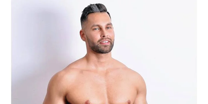 S kamarádkou za zábavou: 2 vstupenky na žhavou ladies night se striptýzem