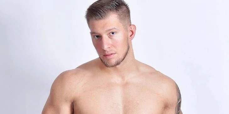 S kamarádkou za zábavou: 2 vstupenky na žhavou ladies night se striptýzem
