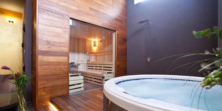 4* hotel v zámeckém areálu za Prahou: luxusní romantické pokoje a snídaně