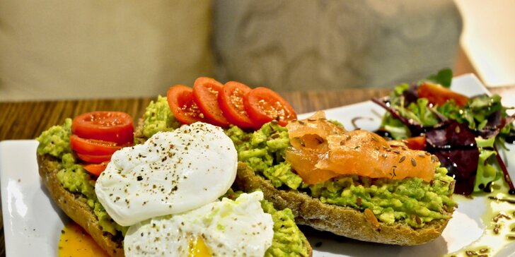 Poctivý start nového dne: snídaňová menu s vejci, avokádem i lososem