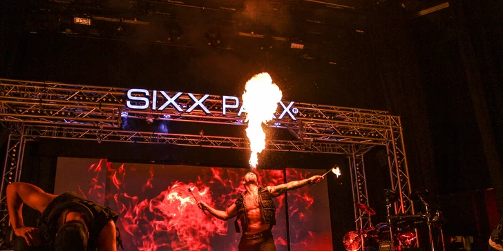 Dámy, tohle bude nářez: žhavý pánský striptýz SIXX PAXX se skvělou show