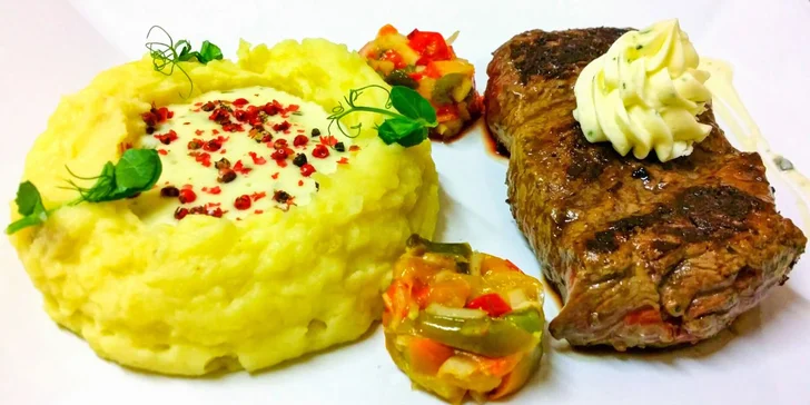 Valentýn plný požitků ve Vinařství U Kapličky: wellness i degustační menu