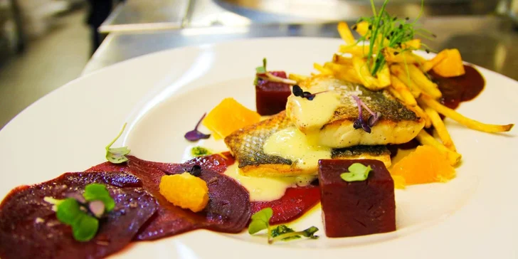 Valentýn plný požitků ve Vinařství U Kapličky: wellness i degustační menu