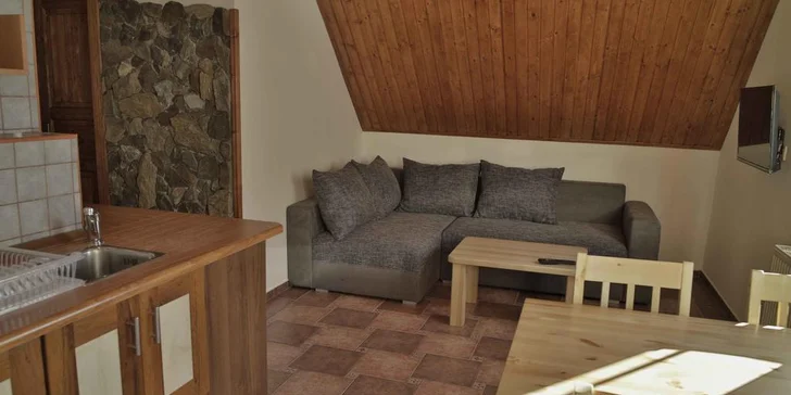 Pobyt v Jeseníkách pro pár i rodinu: snídaně, sauna i lahev sektu