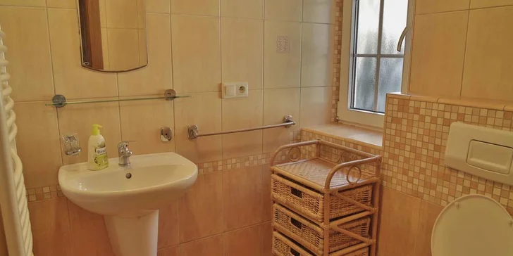 Pobyt v Jeseníkách pro pár i rodinu: snídaně, sauna i lahev sektu