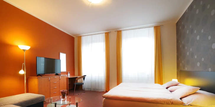 Romantika na Moravě s privátním wellness, sektem a snídaněmi