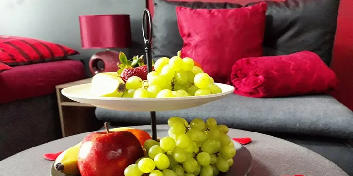 Romantika na Moravě s privátním wellness, sektem a snídaněmi