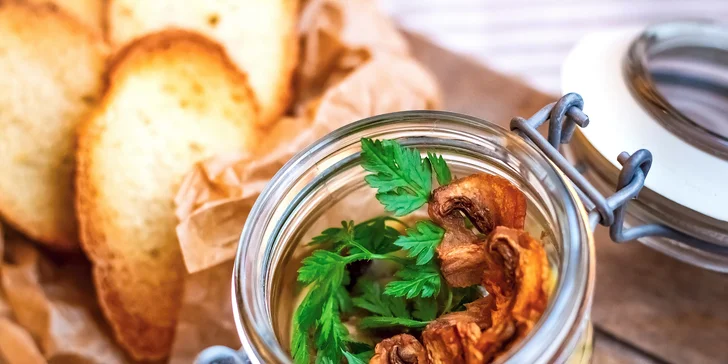 Romantika v centru Prahy: privátní wellness a tříchodové menu pro 2 osoby
