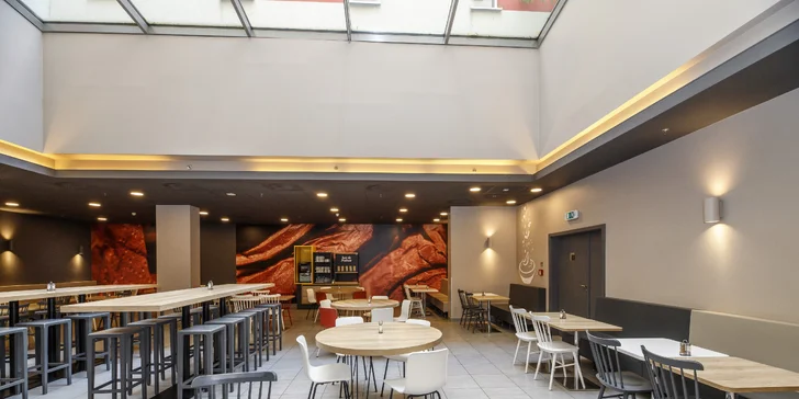 Hotel nabízí termíny až do konce února 2024.