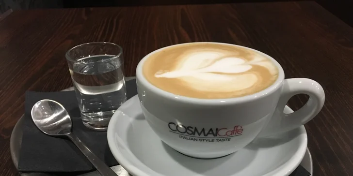 Káva, čaj i horká čokoláda nebo valentýnský sekt se zákusky dle výběru