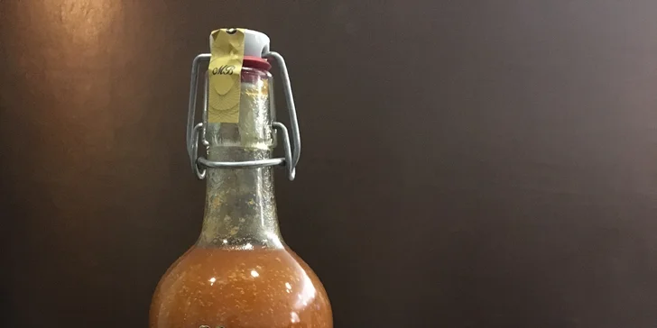 Káva, čaj i horká čokoláda nebo valentýnský sekt se zákusky dle výběru