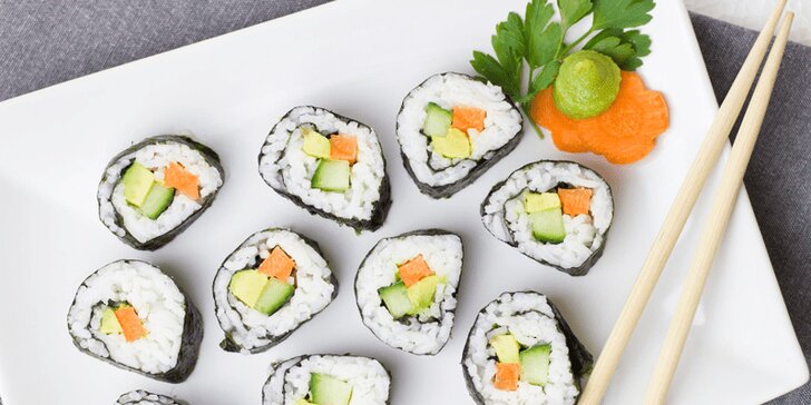 Neomezené hodování asijských dobrot: 2 hod. running sushi pro jednoho