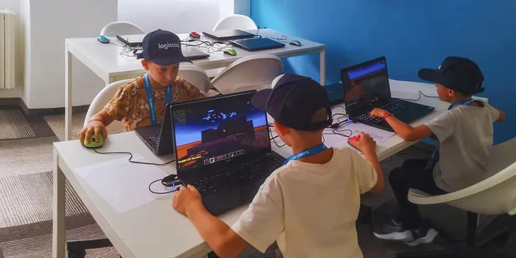 Workshopy Minecraft a Roblox jsou na 120 minut. 