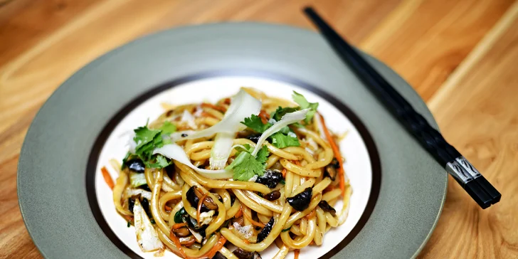 Tříchodové a čtyřchodové degustační menu pro dva ve veganské restauraci