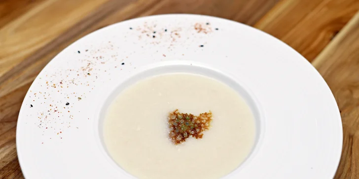 Tříchodové a čtyřchodové degustační menu pro dva ve veganské restauraci