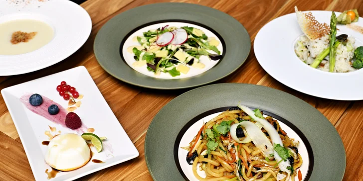 Tříchodové a čtyřchodové degustační menu pro dva ve veganské restauraci