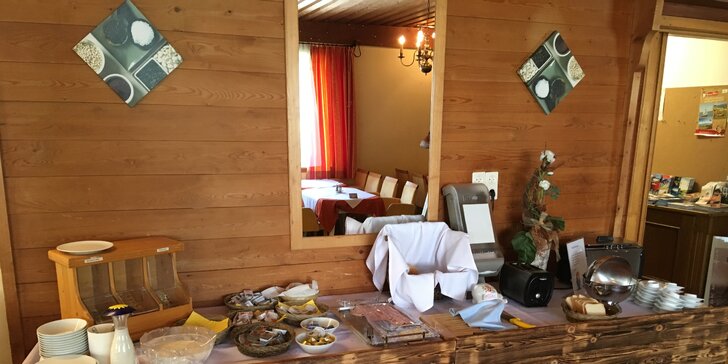 Krásy Tyrolska: hotel v Ried im Zillertal, polopenze, děti do 10,9 let zdarma