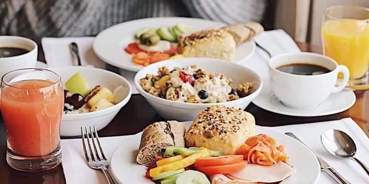 V hotelové restauraci si vychutnáte bufetovou snídani.