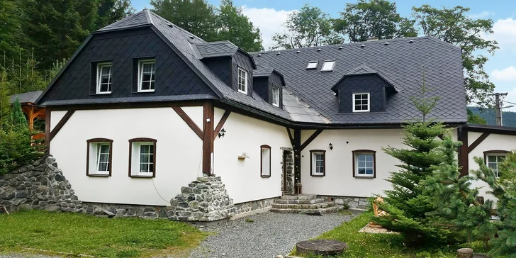 Pobyt v Jeseníkách pro pár i rodinu: snídaně, sauna i lahev sektu