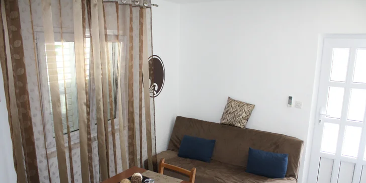 Makarská riviéra pro páry i rodiny: 7 nocí na jihu a apartmány až pro 6 osob