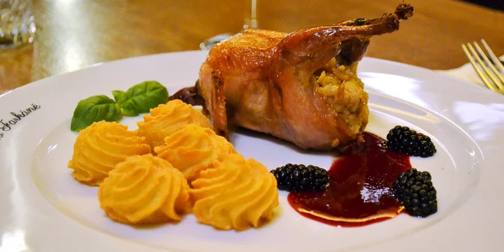 Valentýnské menu i s vinným párováním: křepelka na másle i čoko fondant