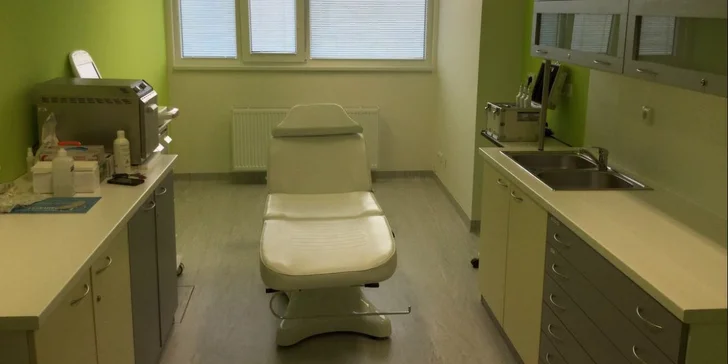 Okouzlující pohled: odstranění nadbytečné kůže z horních či dolních víček