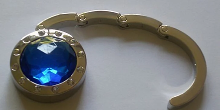 89 Kč za háček na kabelku Krystal ve stylu Swarovski v hodnotě 299 Kč