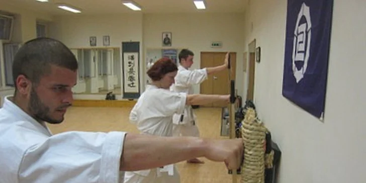 399 Kč za měsíční trénink původního okinawského karate v hodnotě 1200 Kč