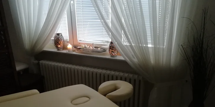 Indická, relaxační, sportovní, havajská nebo medová masáž
