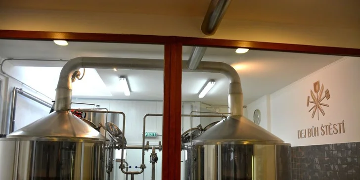 Relax v Kyjovských lázních: kvasnicová nebo chmelová lázeň, pivo i jídlo