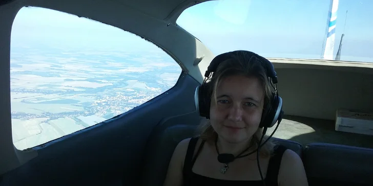 Pilot vás bude průběžně informovat o zajímavostech v okolí a zodpoví vaše případné dotazy. 