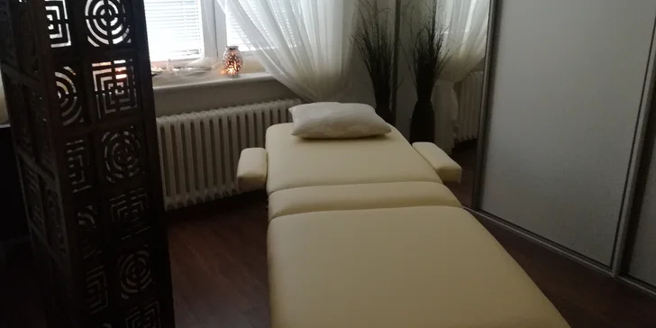 Indická, relaxační, sportovní, havajská nebo medová masáž
