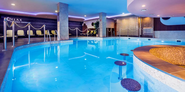 Valentýn plný požitků ve Vinařství U Kapličky: wellness i degustační menu