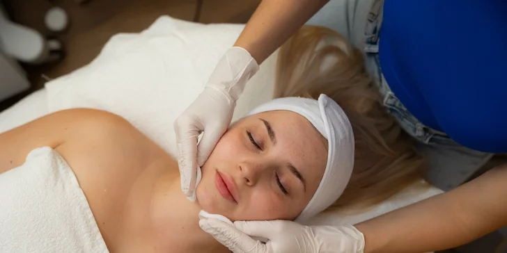 Ak hľadáte úplnú regeneráciu, All in beauty ritual vás bude rozmaznávať 90 minút vrátane uvoľňujúcej masáže tváre.