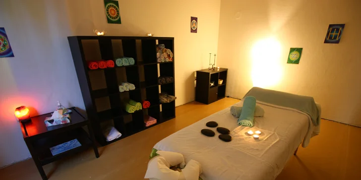 Masáž provádí masérka Stella Čapková Šťastná. 	