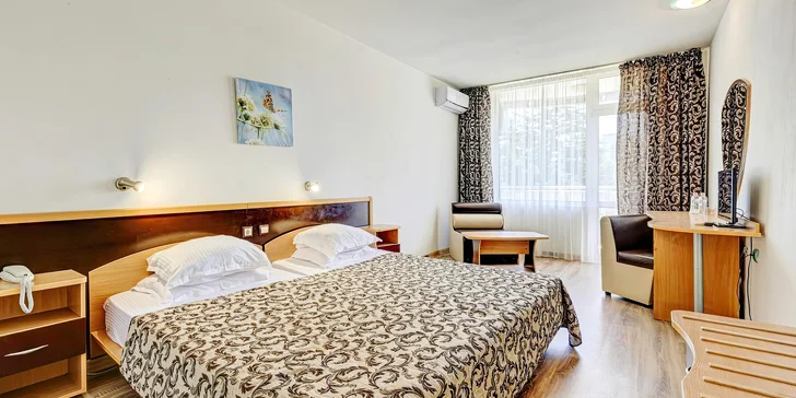 Hotel Shipka na slavných Zlatých Píscích bude vaší spolehlivou základnou.