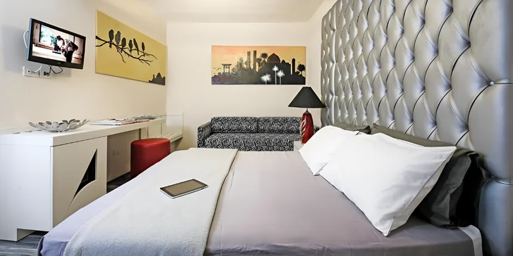 Hotel nabízí ubytování ve dvoulůžkových, třílůžkových nebo čtyřlůžkových pokojích.