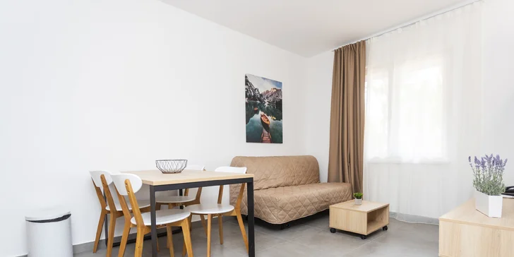 Pokud jedete ve více lidech, zvolte dvouložnicový apartmán.